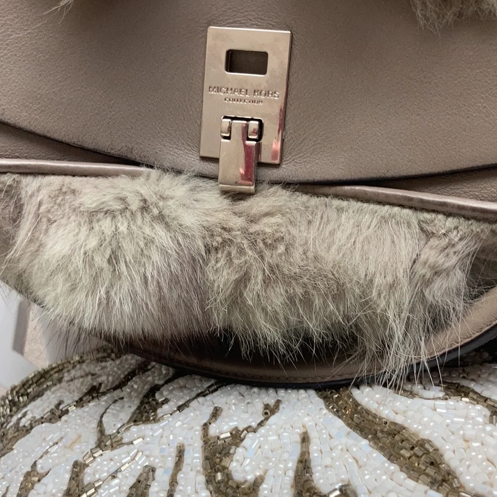 🎁 ⭐️ 💼 Rare Michael Kors collection fox fur Miranda bag⭐️ - Picture 11 of 17